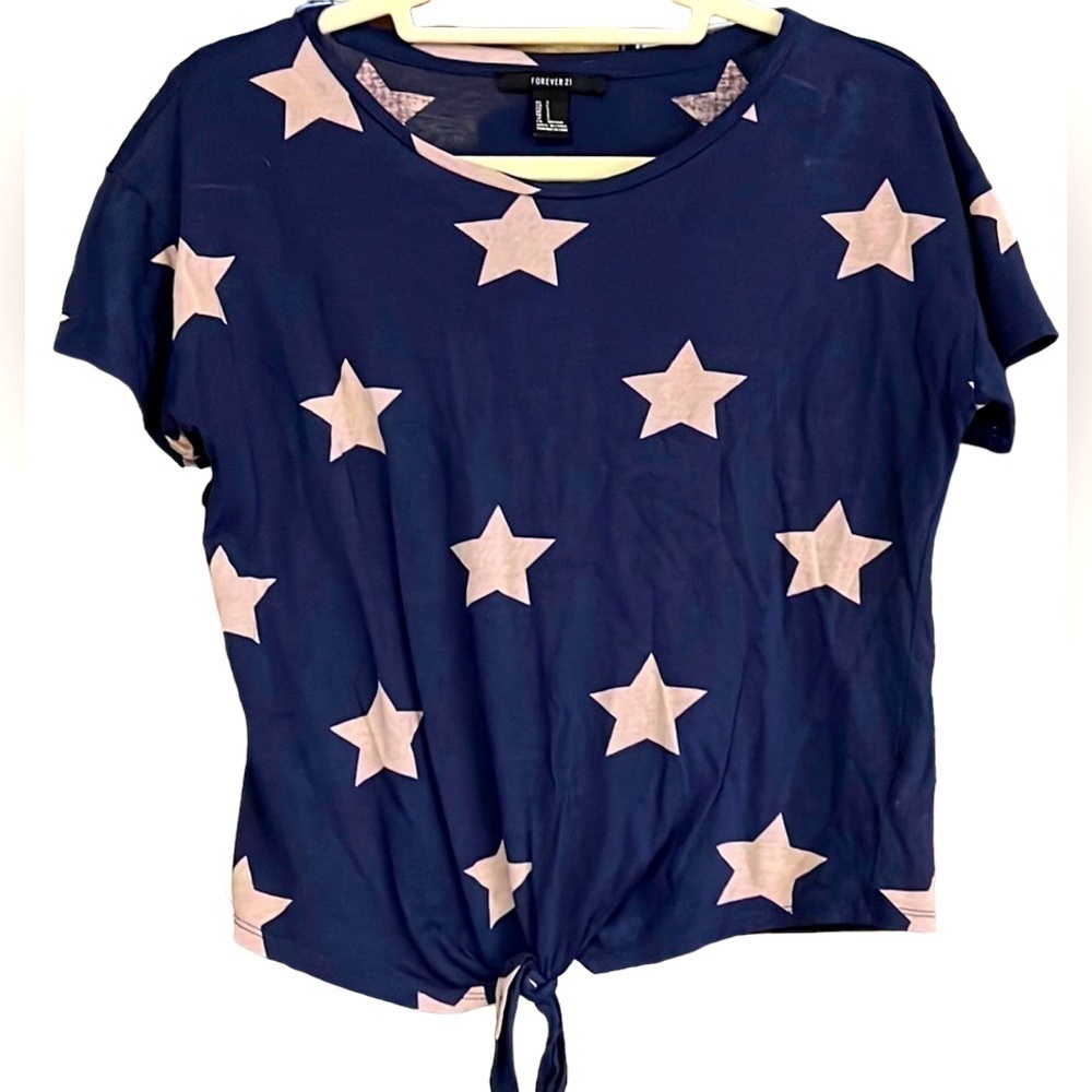 FOREVER 21 Navy/Tan Star Pattern Front Tie Cropped Top, Size Small, EUC.